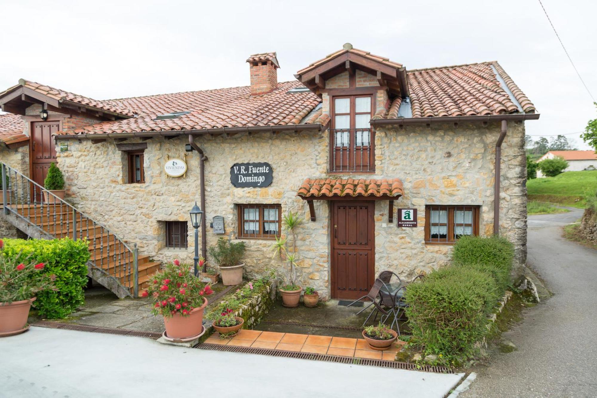 Viviendas rurales Fuente Domingo Santillana del Mar Exterior foto