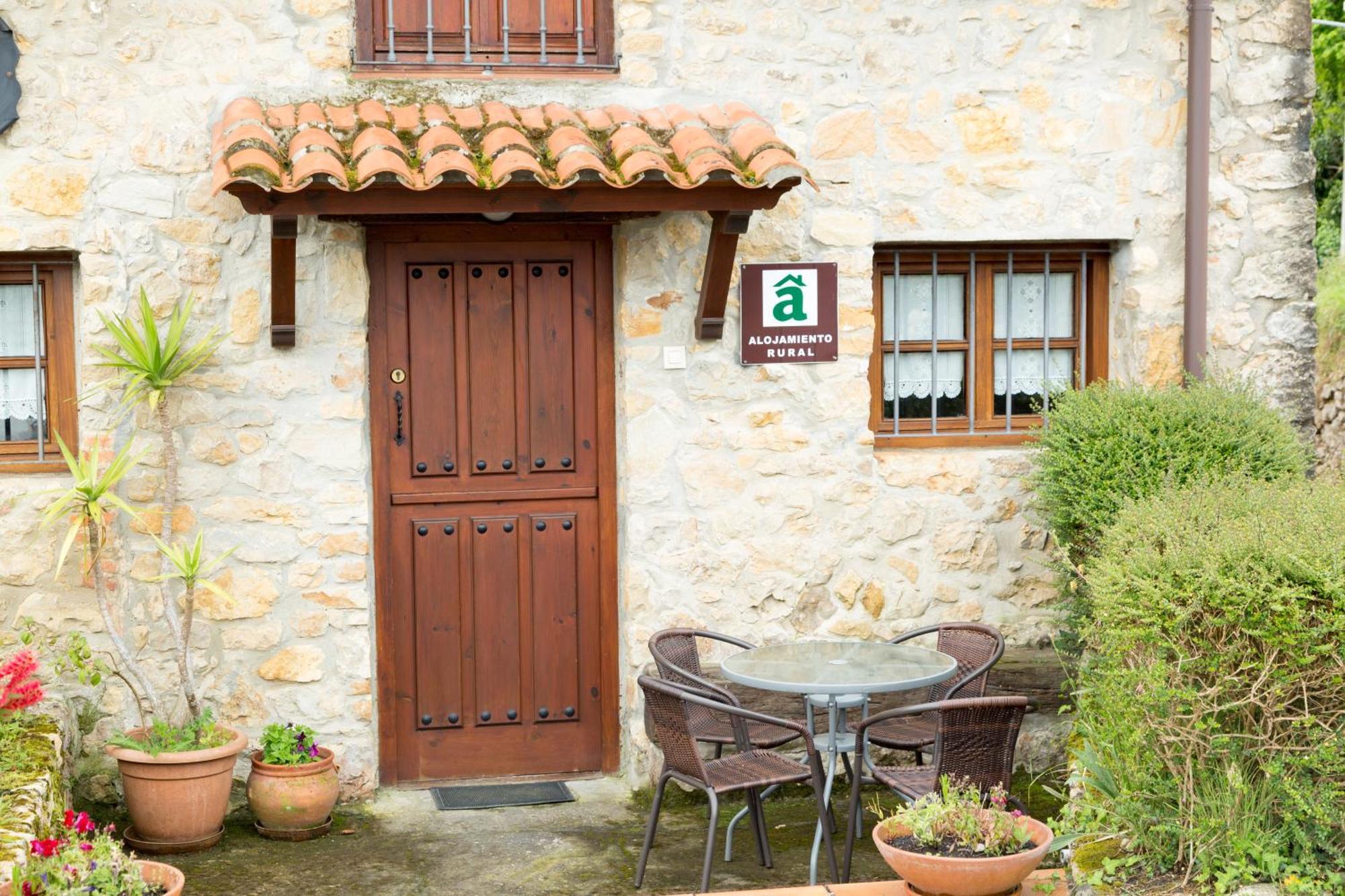Viviendas rurales Fuente Domingo Santillana del Mar Exterior foto
